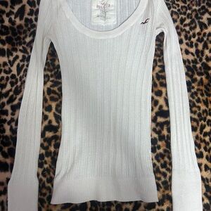 Y2k Hollister Women's Cream Ribbed Long Sleeve Tee